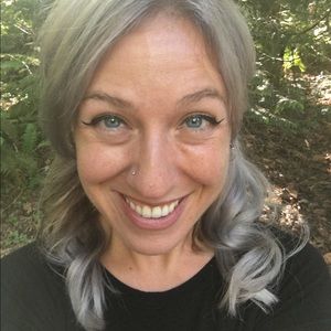 Meet your Posher, Jen